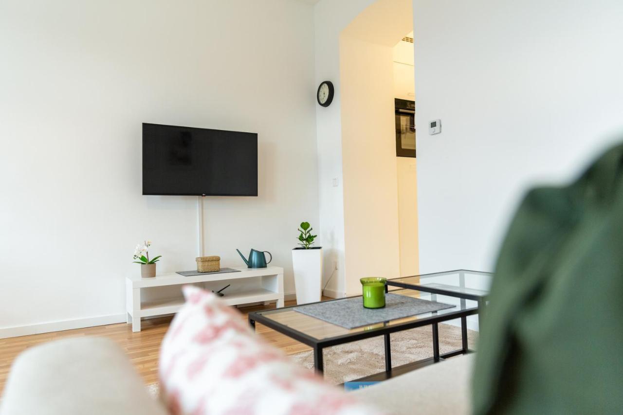 Central Apartment ウィーン エクステリア 写真